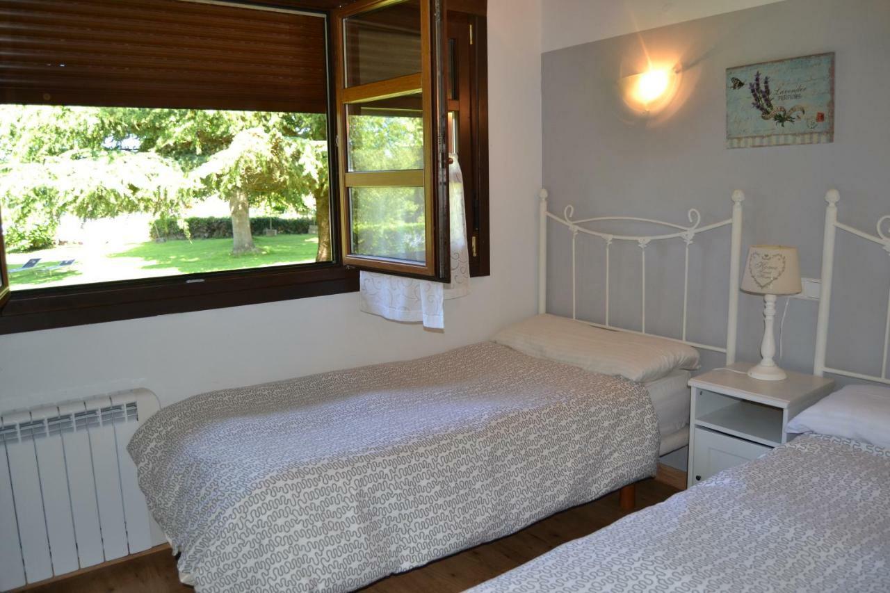Oles Apartamentos Rurales La Cirigueena מראה חיצוני תמונה